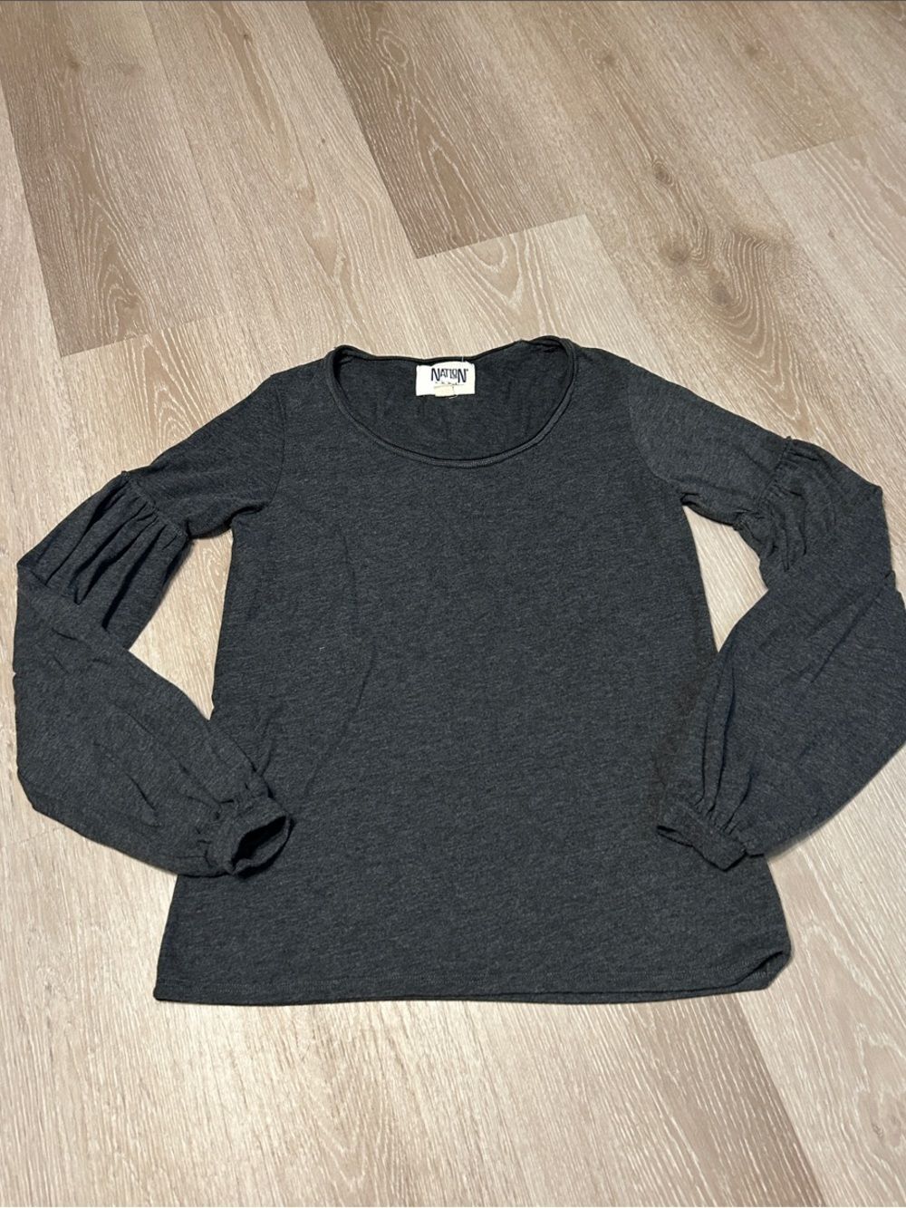Nation LTD by Jen Menchen Charcoal Long-Sleeve Puff Sleeve Top Sz XS